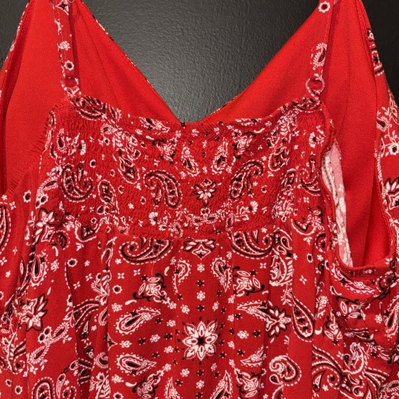 Women’s XXXL (21) red bandanna print tank top - Picture 3 of 6